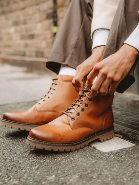 Base London Men's Lace-Up Boots